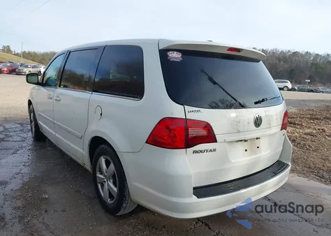 2010 Volkswagen Routan Se from USA, damaged, VIN 2V4RW3D18AR306175